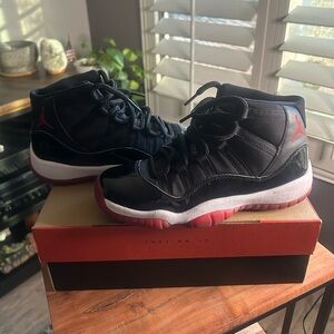 Air Jordan 11s Breds (2019) (GS)